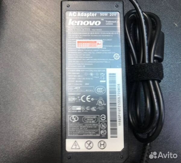 Зарядник для ноутбука Lenovo без кабеля