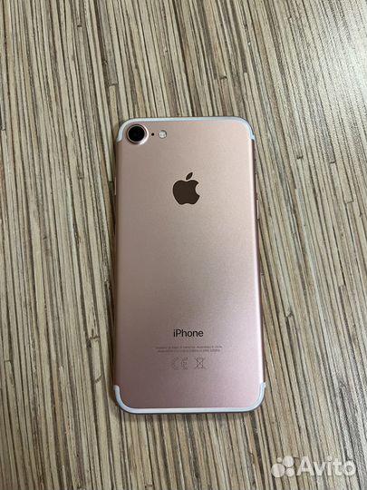 iPhone 7, 32 ГБ