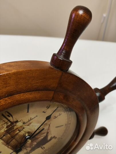 Часы настенные современные