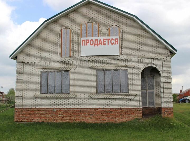 Дом 200 м² на участке 10 сот.