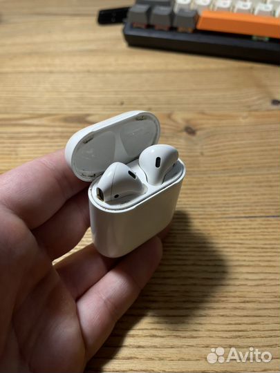 Наушники airpods