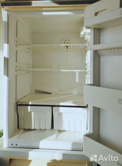 Холодильник Стинол 102