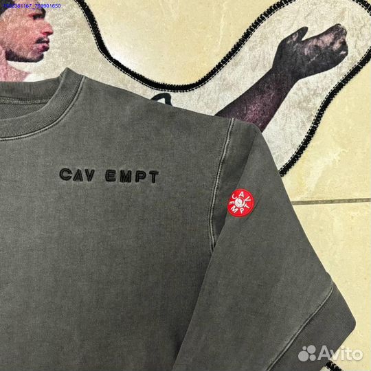 Уникальный свитшот Cav Empt для каждого дня