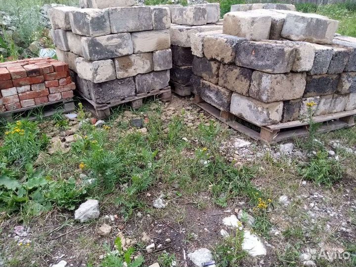 Шлакоблок и кирпич бу