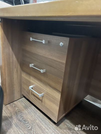 Офисная мебель