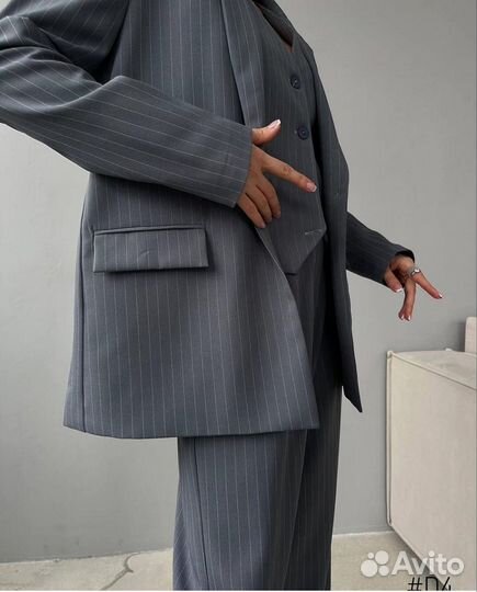 Брючный костюм женский тройка