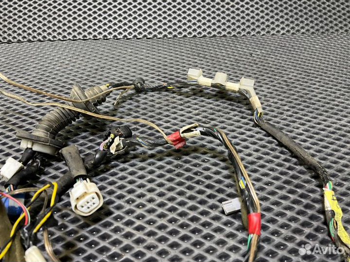 Проводка двери прав. зад. Toyota Land cruiser