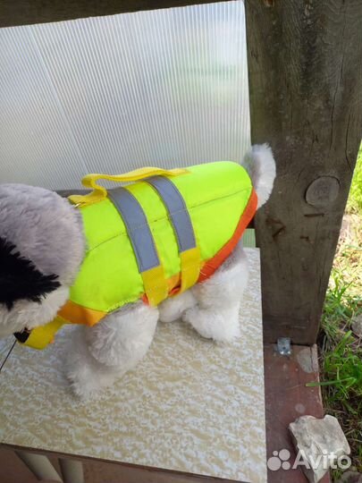 Плавательный жилет для собак