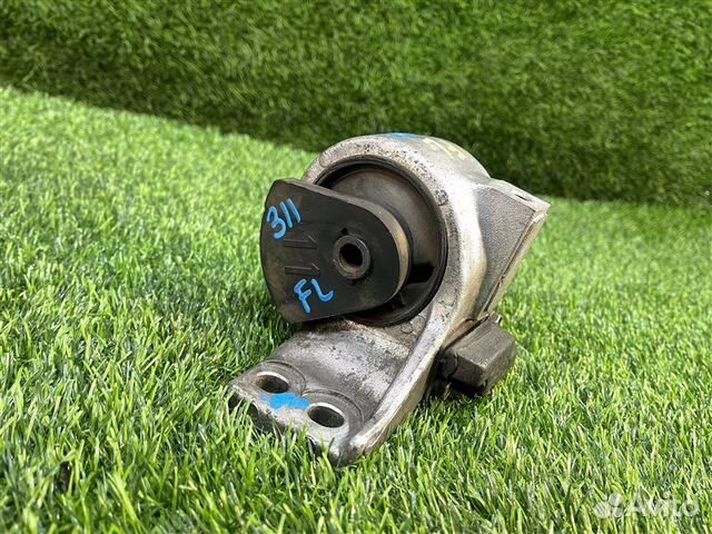 Подушка двигателя передняя левая Toyota