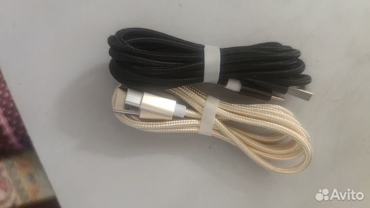 Кабель для зарядки телефона