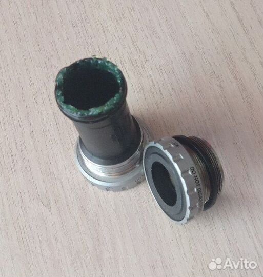 Каретка Shimano Deore Hollowtech II