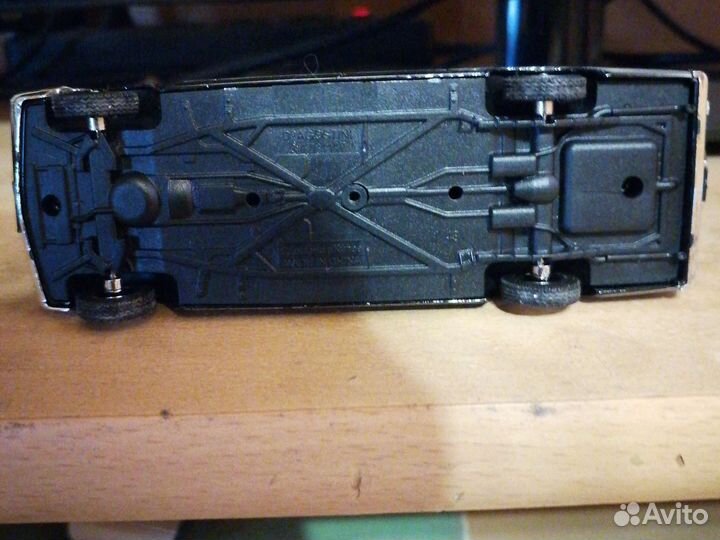 Машинка ЗИЛ маштаб 1.43