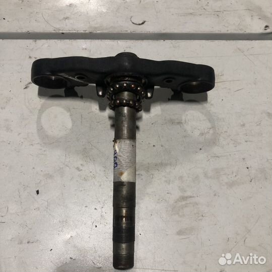 Нижняя траверса для Honda CBR900RR