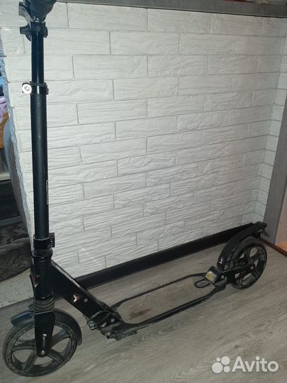 Продам самокат б/у