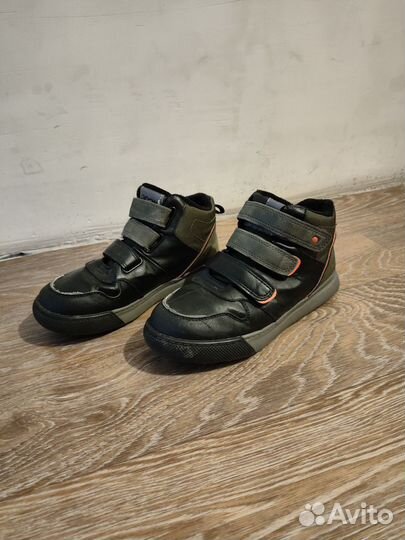 Демисезонные ботинки на мальчика