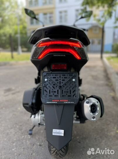 Скутер honda PCX125