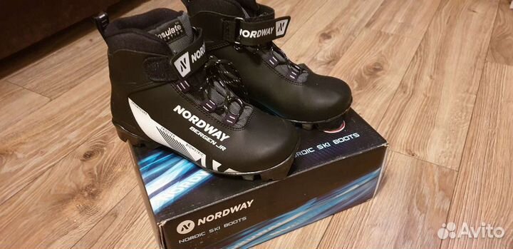 Лыжные ботинки детские 34р