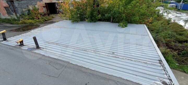 Гараж, > 30 м²