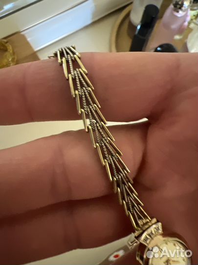 Часы женские 