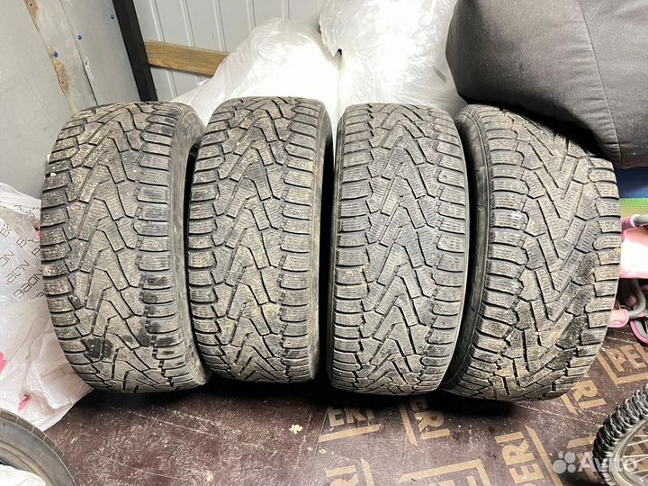 Pirelli Ice Zero 255/55 R18