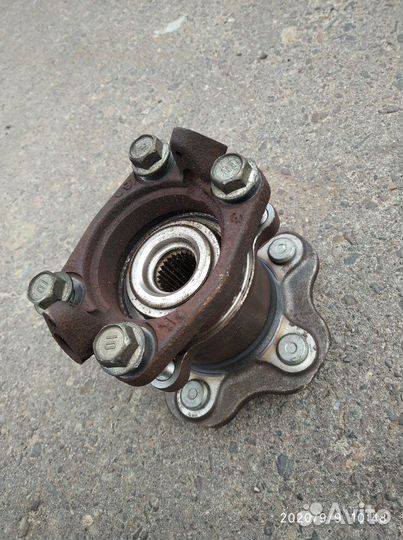 Ступица задняя Nissan X-Trail T31