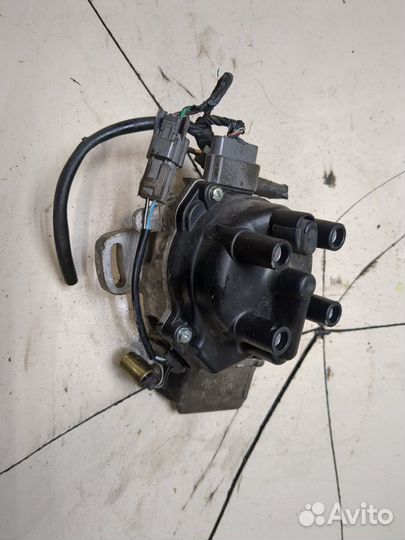 Распределитель зажигания Nissan Primera P11, 2000