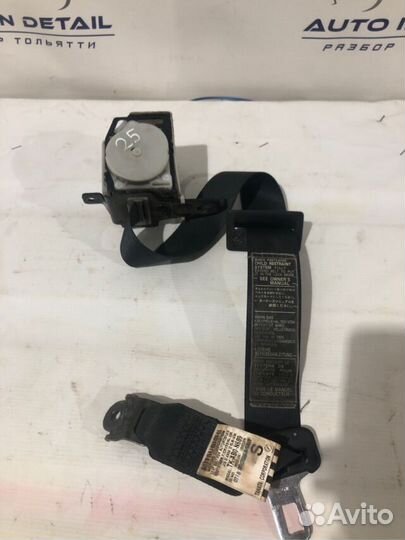 Ремень безопасности задний центральный mitsubishi