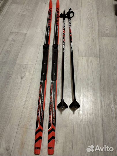 Беговые лыжи