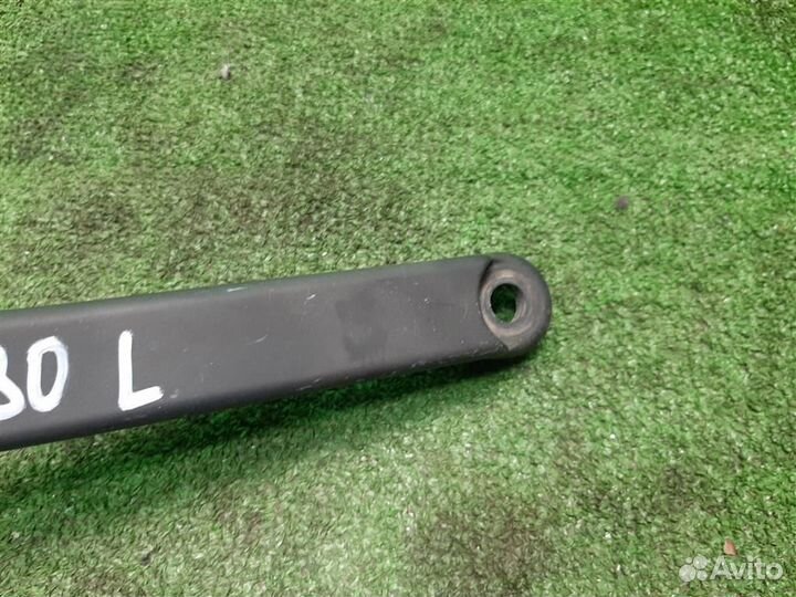 Поводок стеклоочистителя левый Mitsubishi Grandis