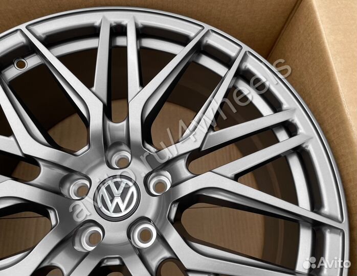 Кованые диски VW Touareg R20 наличие