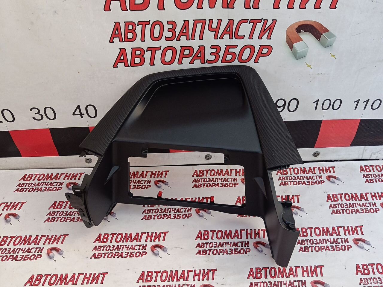 Накладка центральной консоли Jac J7