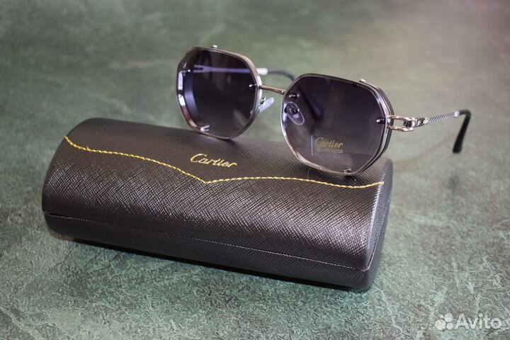 Солнцезащитные очки cartier