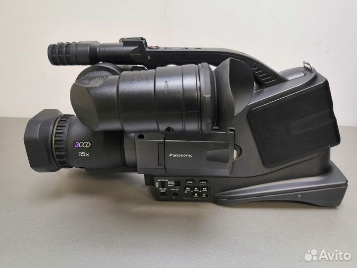 Видеокамера Panasonic AG-DVC60E