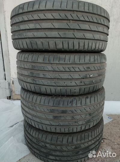 Kumho Ecsta PS71 235/40 R18