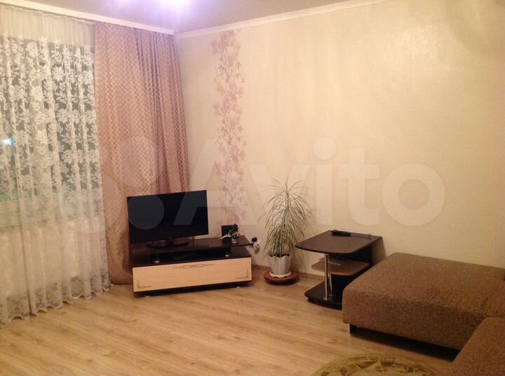 1-к. квартира, 43 м², 2/5 эт.