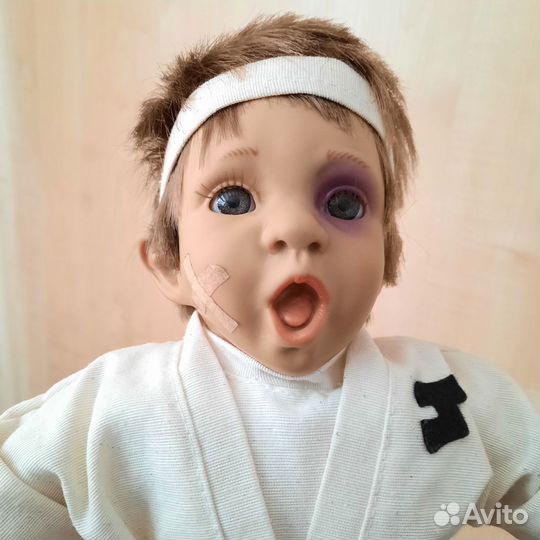 Характерная испанская кукла - мальчишка каратист