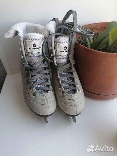 Коньки фигурные