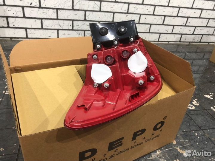 Фонарь задний правый Kia Ceed JD