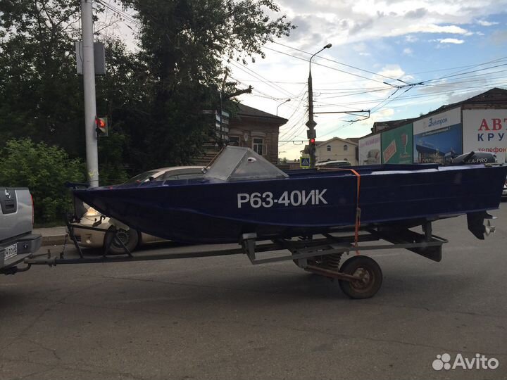 Продам лодку Днепр с мотором Меркури 25 и телегой