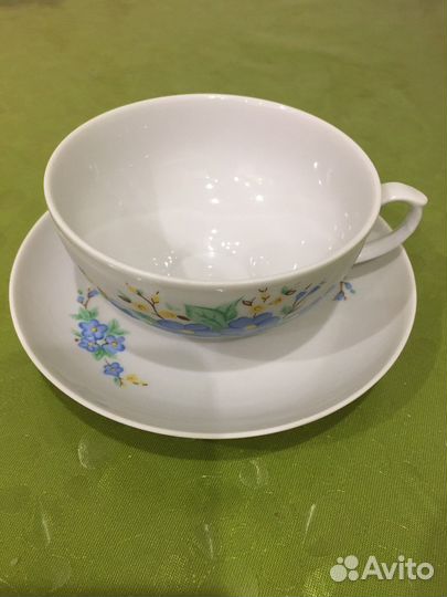 Чашки и блюдца Дулево