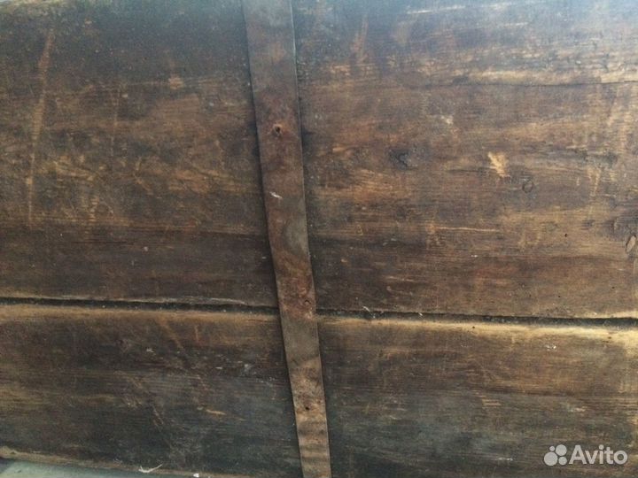 Сундук деревянный старинный