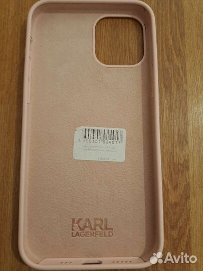 Чехлы на iPhone 12