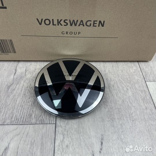 Эмблема передняя Tiguan 2 дорест Touareg 3 радар