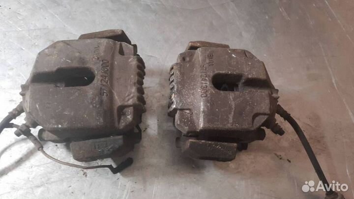 Суппорт тормозной передний BMW 3 E90/E91/E92/E93