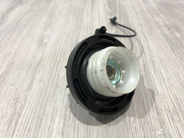 Крышка бака Kia Rio X-Line G4FG 2020