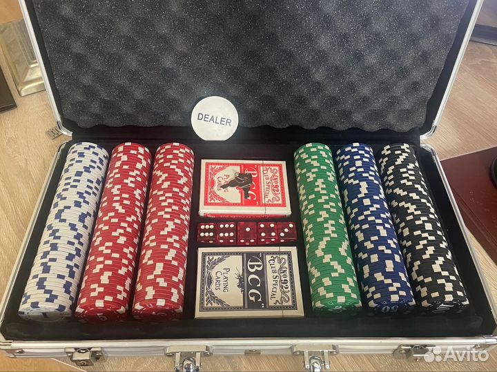 Набор для покера 300 фишек