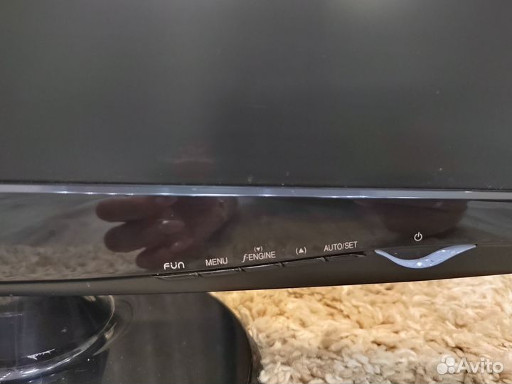 Монитор LG 19