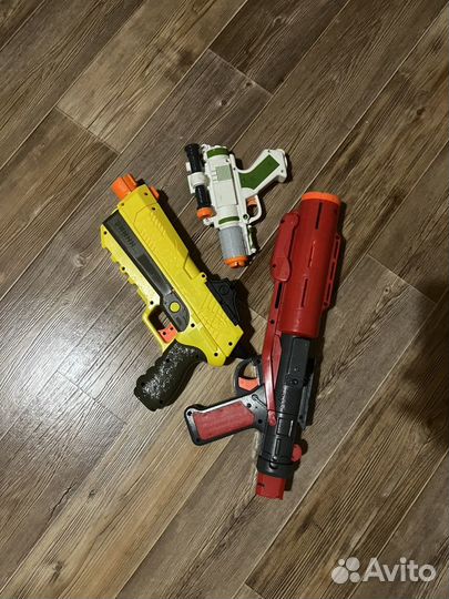 Детские игрушки(пистолеты, машинки)