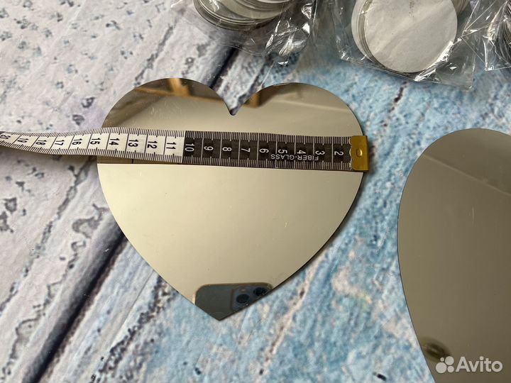 Интерьерные наклейки