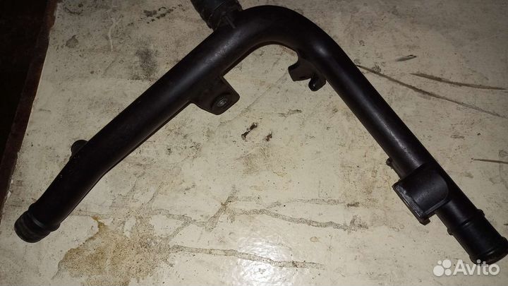 Трубка системы охлаждения volkswagen